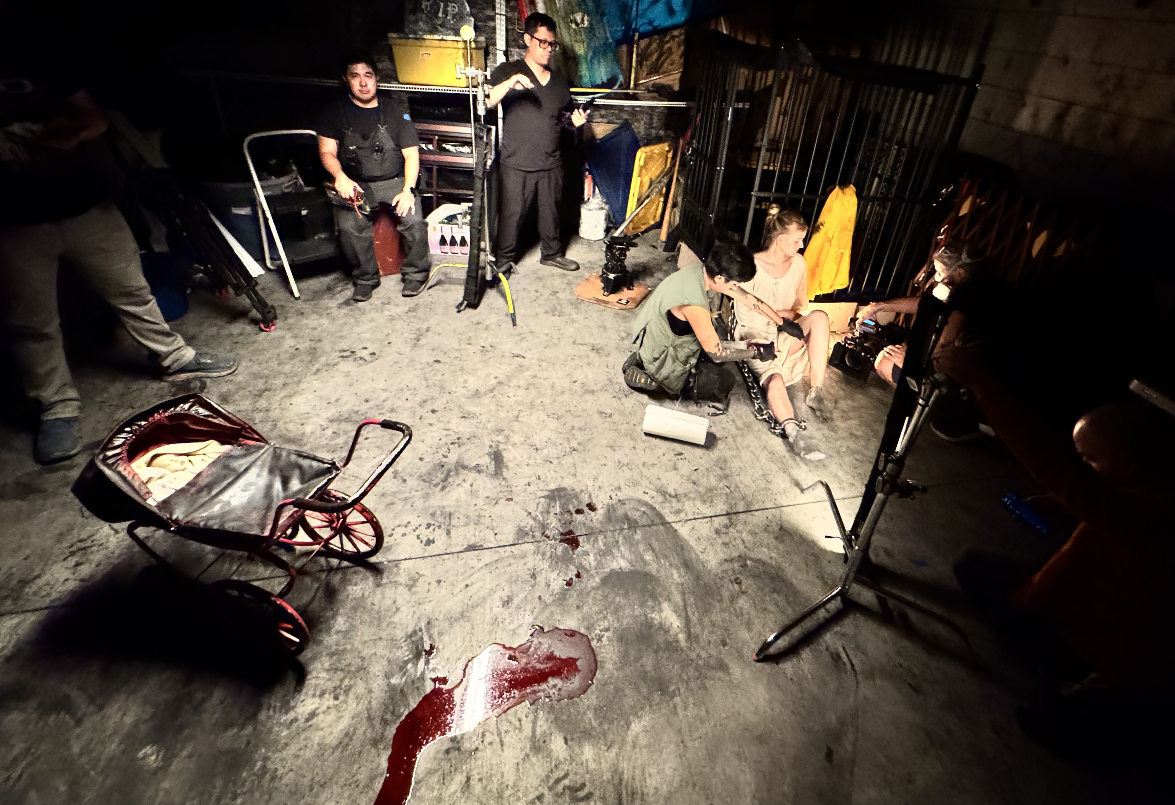 We're Your Parents production design image 7